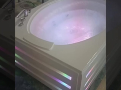 Bagna moderna rettangolare con cascata ovale e vasca doppia