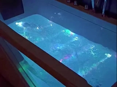 Vasca da bagno con cascata per immersioni singole