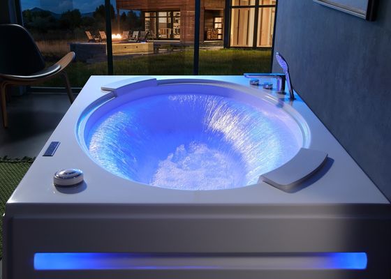 Bagna moderna rettangolare con cascata ovale e vasca doppia